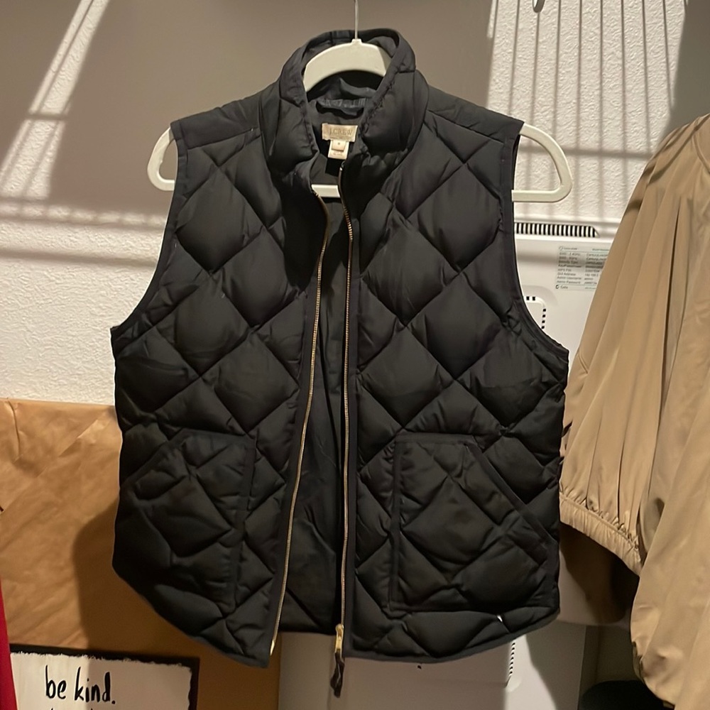 J crew! Puffy Vest